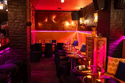 Divine Alcove